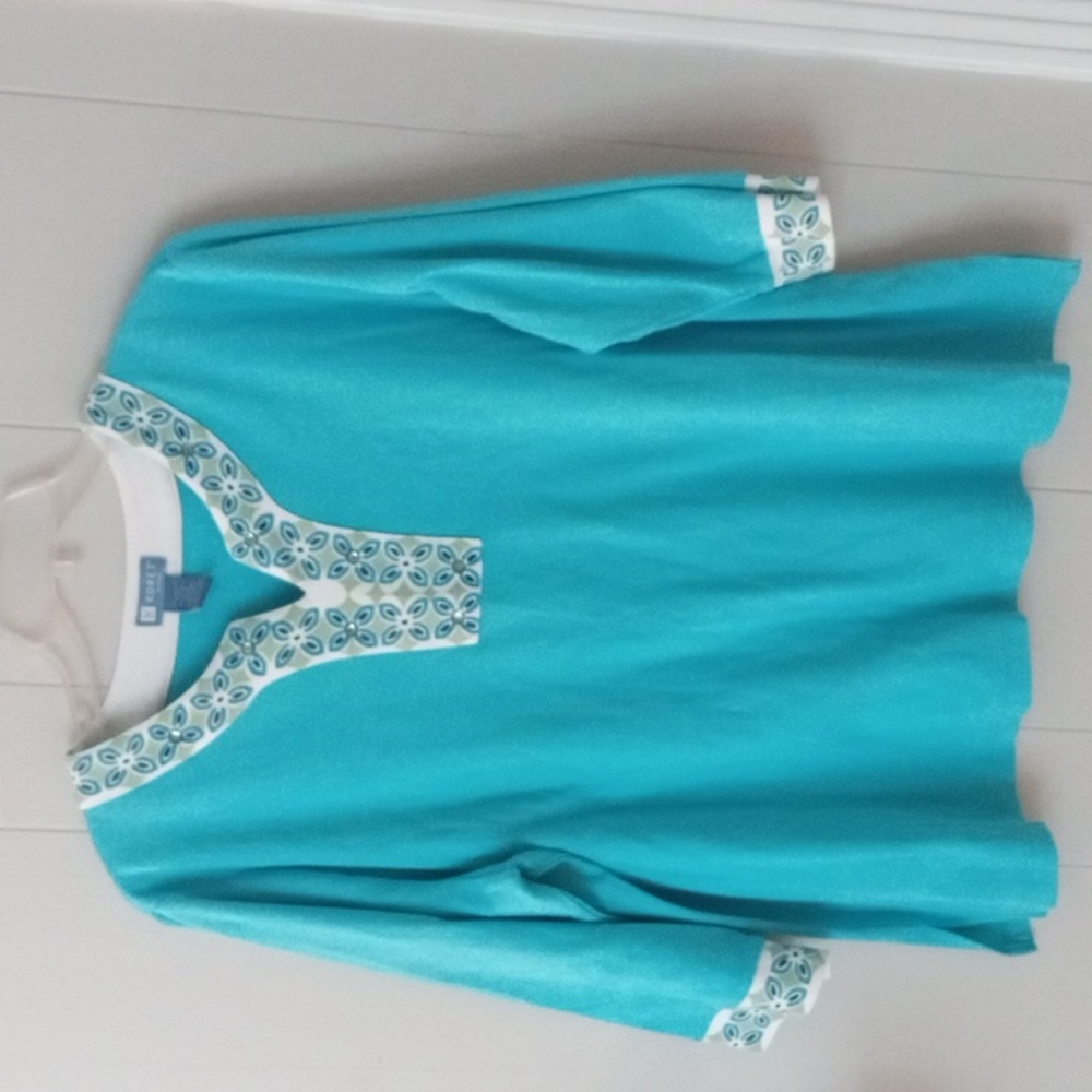 Women's Top Size 2X